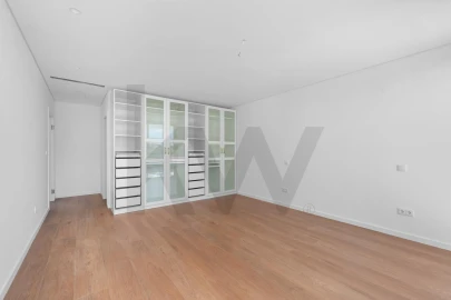 Moradia T4 para Venda em Ribeira Brava