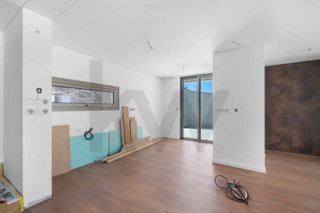 Moradia T4 para Venda em Ribeira Brava Foto 10
