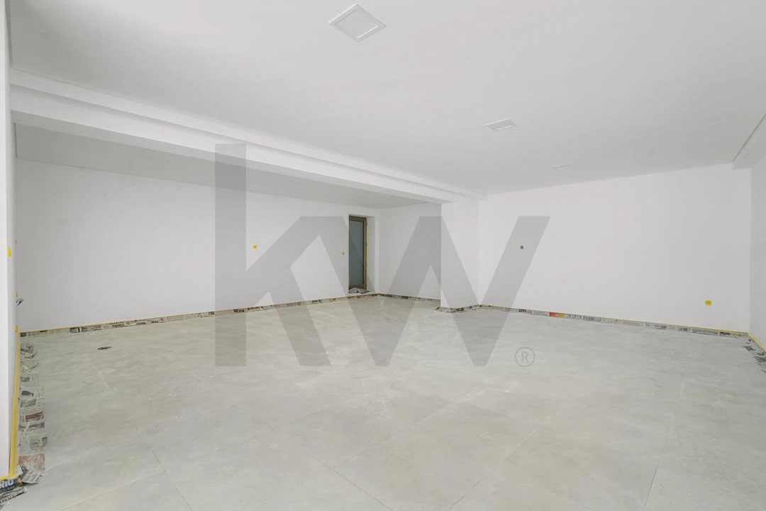Moradia T4 para Venda em Ribeira Brava Foto 7