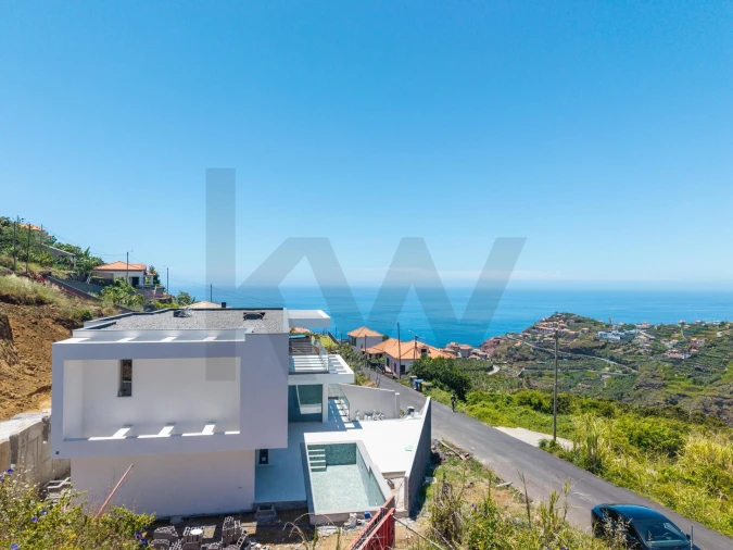 Moradia T4 para Venda em Ribeira Brava Foto 22