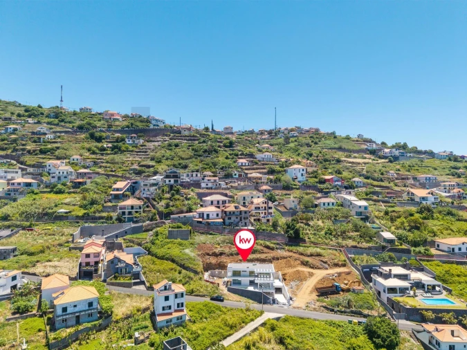 Moradia T4 para Venda em Ribeira Brava Foto 27