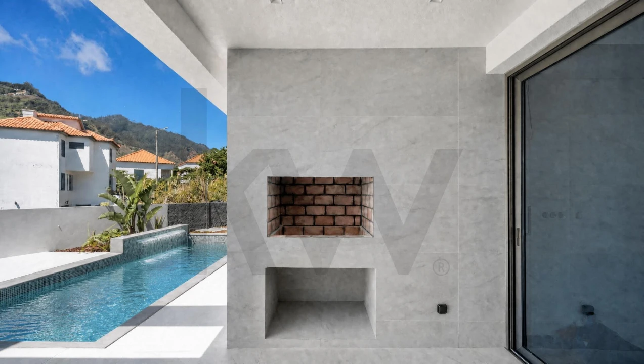 Moradia T4 para Venda em Ribeira Brava Foto 35