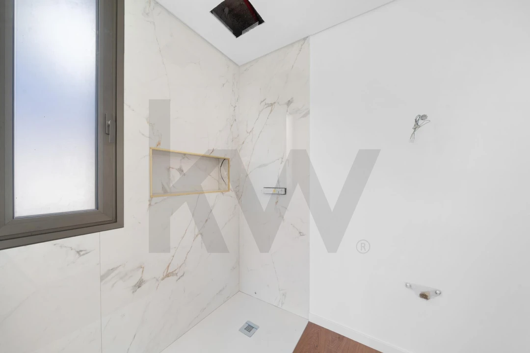 Moradia T4 para Venda em Ribeira Brava Foto 23