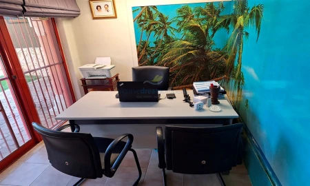 Moradia T4 para Venda em Quarteira