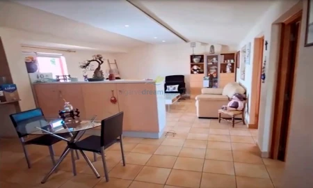 Moradia T4 para Venda em Quarteira