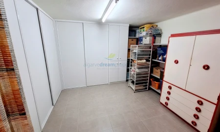 Moradia T4 para Venda em Quarteira