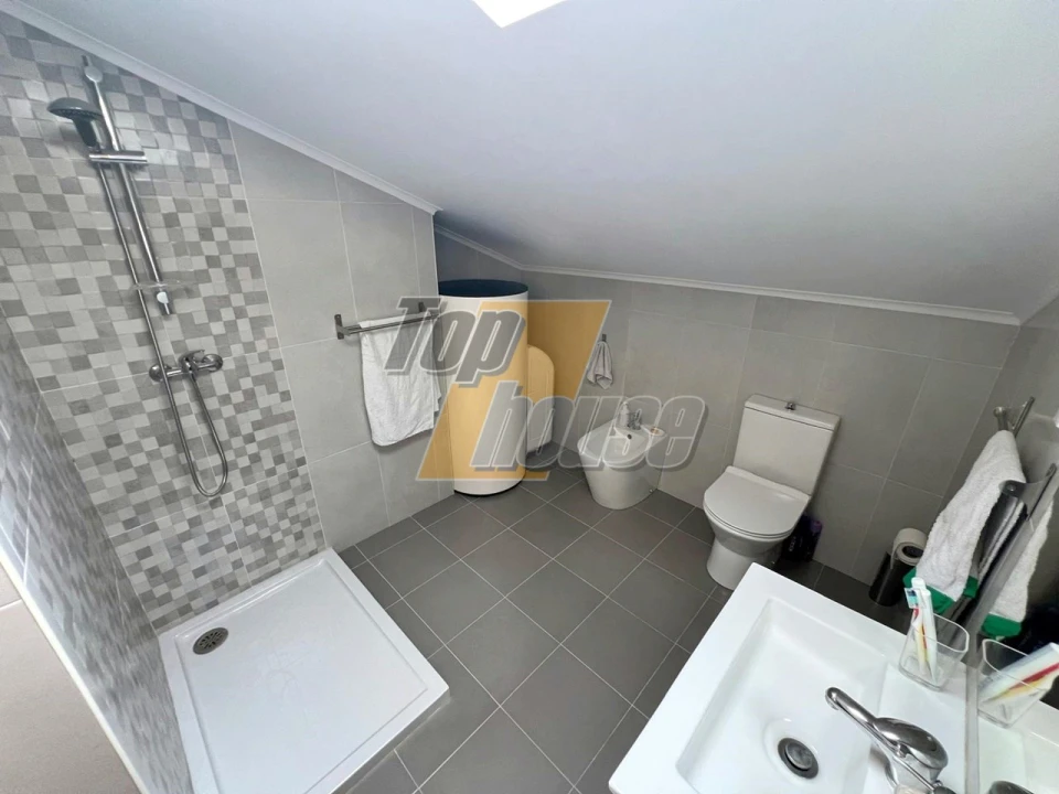 Apartamento T3 para Venda em Almada, Cova da Piedade, Pragal e Cacilhas Foto 16