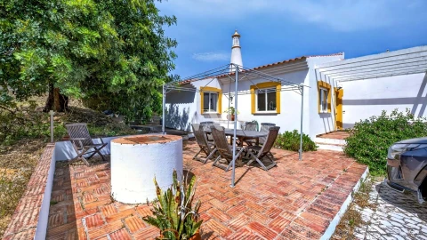 Moradia T4 para Venda em Loule (São Sebastião)