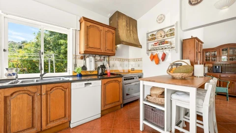 Moradia T4 para Venda em Loule (São Sebastião)