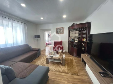 Moradia T6 para Venda em Santa Clara