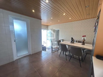 Moradia T6 para Venda em Santa Clara