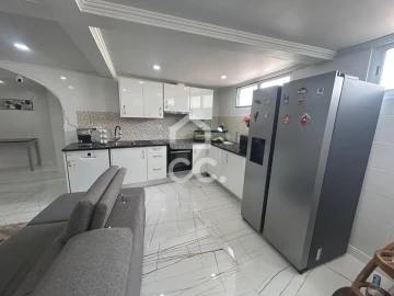 Moradia T6 para Venda em Santa Clara