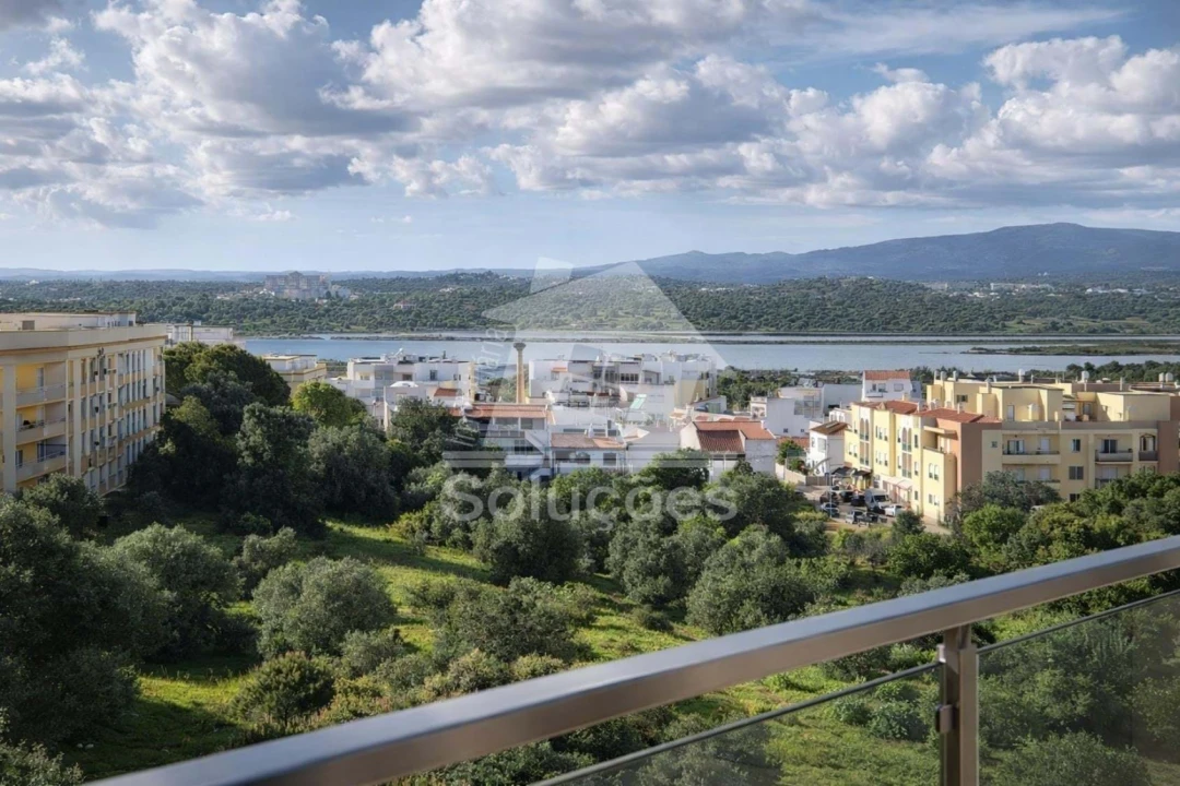 Apartamento T2 para Venda em Estômbar e Parchal Foto 8