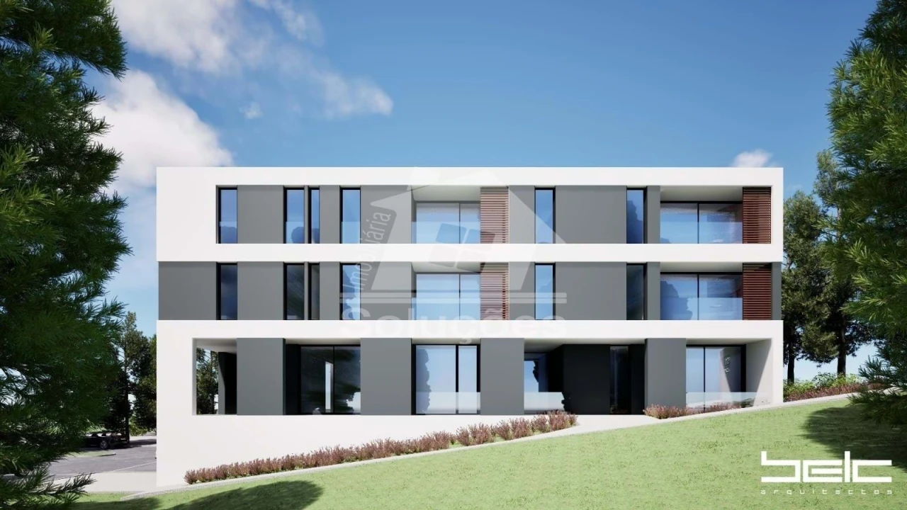 Apartamento T3 para Venda em Estômbar e Parchal Foto 1