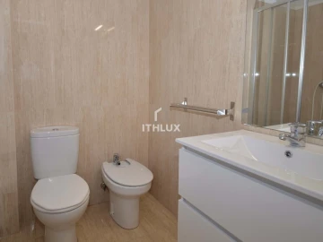 Apartamento T2 para Arrendamento em Oeiras e São Julião da Barra, Paço de Arcos e Caxias