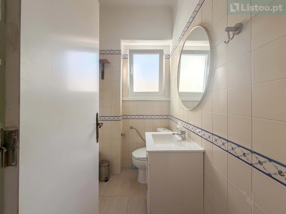 Apartamento T2 para Venda em Ajuda Foto 15