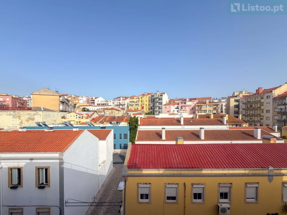 Apartamento T2 para Venda em Ajuda Foto 3