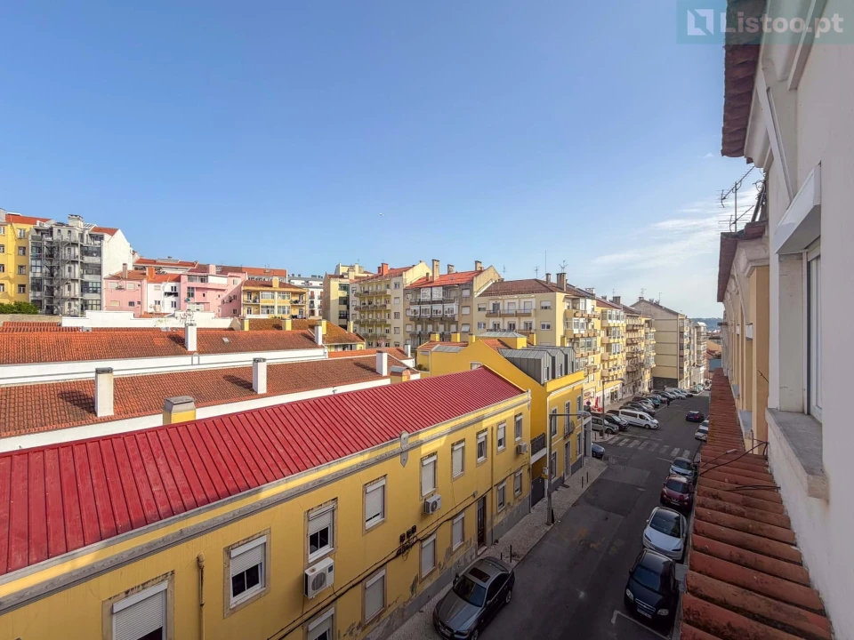 Apartamento T2 para Venda em Ajuda Foto 4