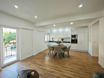 Apartamento T3 para Venda em Benfica
