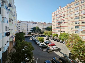 Apartamento T3 para Venda em Benfica