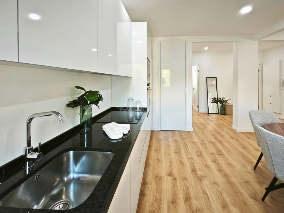Apartamento T3 para Venda em Benfica Foto 5