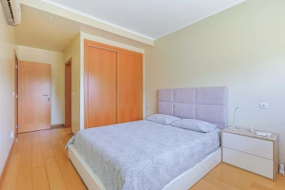 Apartamento T2 para Venda em Santa Iria de Azoia, São João da Talha e Bobadela