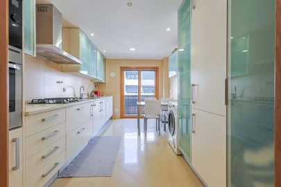 Apartamento T2 para Venda em Santa Iria de Azoia, São João da Talha e Bobadela