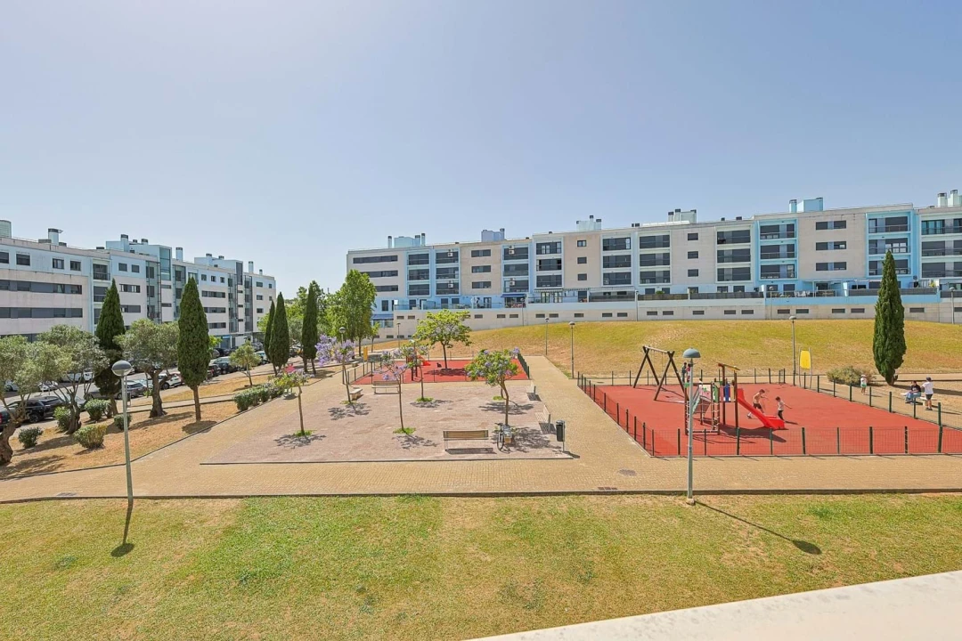 Apartamento T2 para Venda em Santa Iria de Azoia, São João da Talha e Bobadela Foto 18