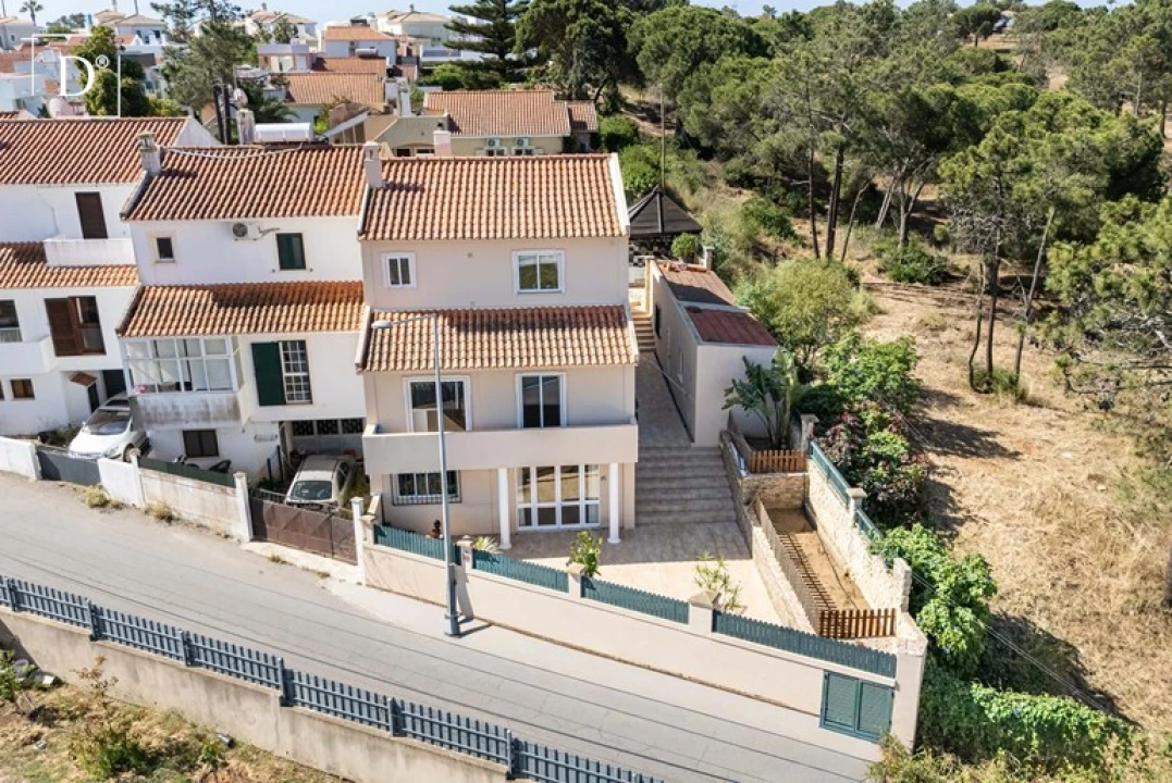 Moradia T3 para Venda em Albufeira e Olhos de Água Foto 26
