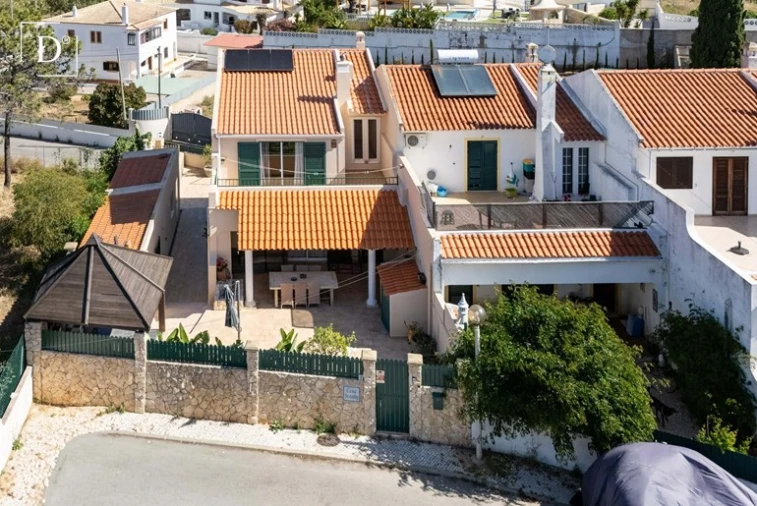 Moradia T3 para Venda em Albufeira e Olhos de Água Foto 25