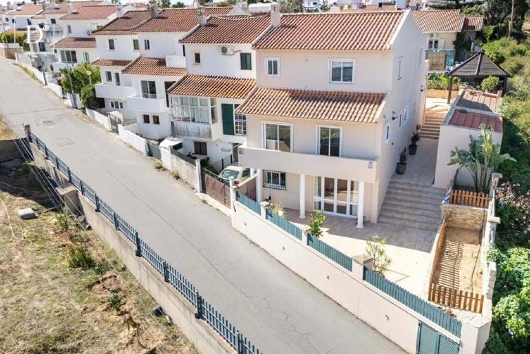 Moradia T3 para Venda em Albufeira e Olhos de Água Foto 35