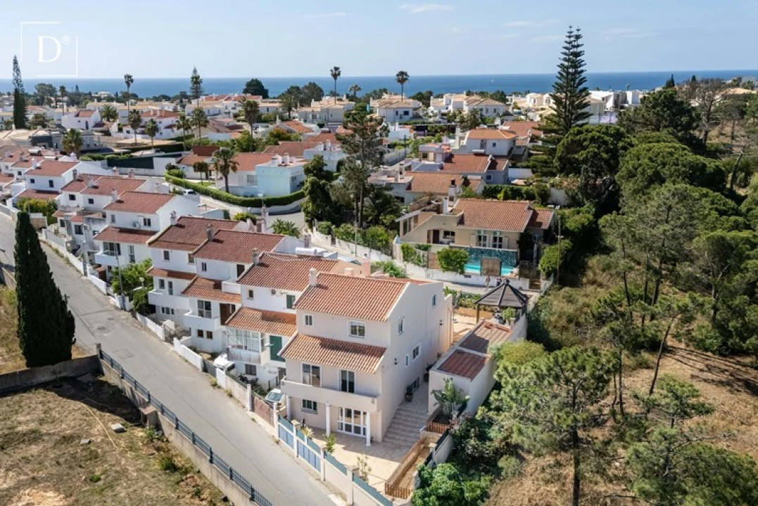 Moradia T3 para Venda em Albufeira e Olhos de Água Foto 8