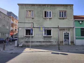 Prédio para Venda em Barreiro e Lavradio
