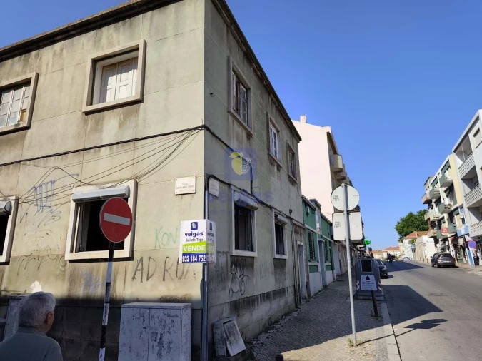 Prédio para Venda em Barreiro e Lavradio Foto 2