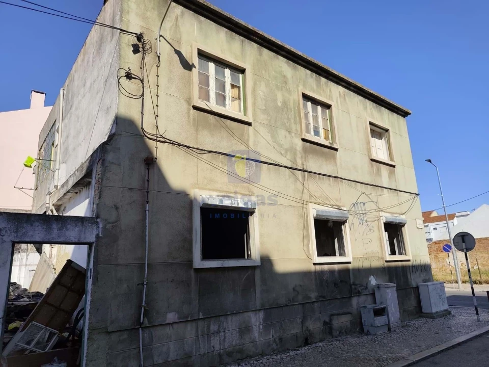 Prédio para Venda em Barreiro e Lavradio Foto 5