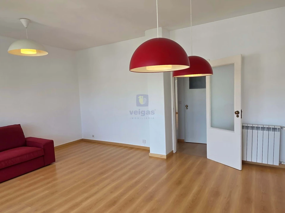Apartamento T2 para Venda em Agualva e Mira-Sintra Foto 14