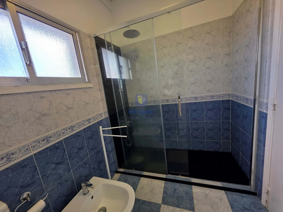 Apartamento T2 para Venda em Agualva e Mira-Sintra Foto 12
