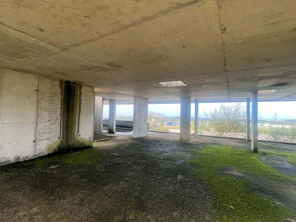 Moradia T5 para Venda em Vau Foto 6