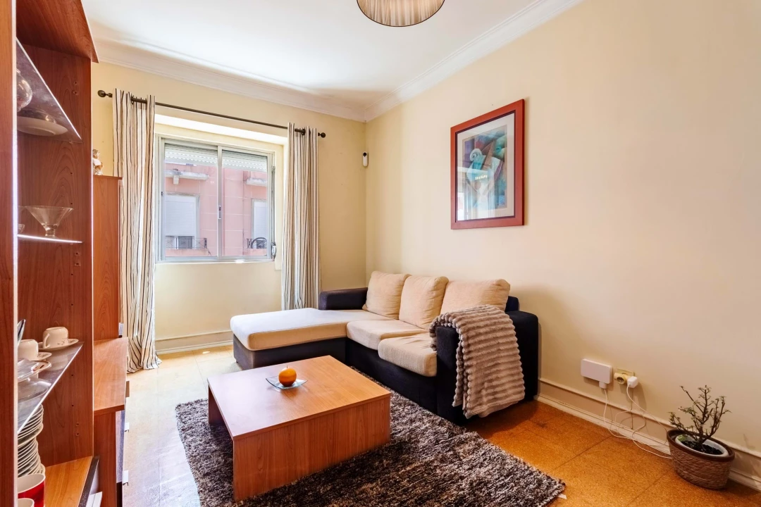 Apartamento T2 para Venda em Agualva e Mira-Sintra Foto 6