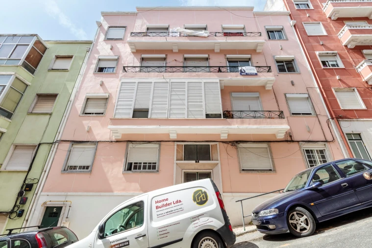 Apartamento T2 para Venda em Agualva e Mira-Sintra Foto 42