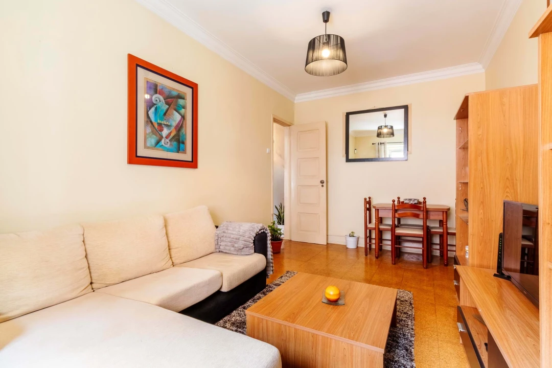 Apartamento T2 para Venda em Agualva e Mira-Sintra Foto 8