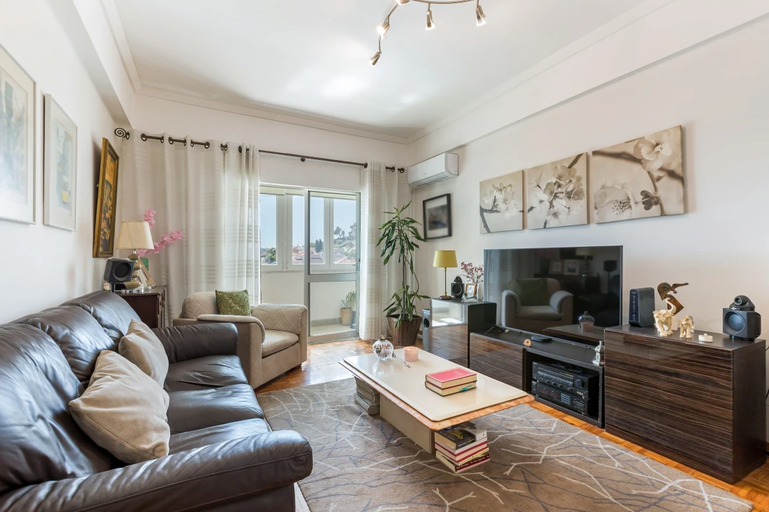 Apartamento T3 para Venda em Loures Foto 1