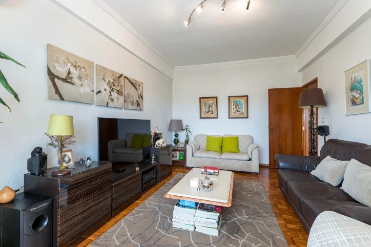Apartamento T3 para Venda em Loures Foto 5