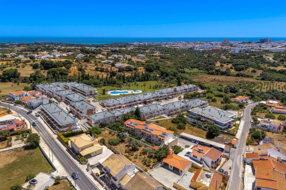 Moradia T2 para Venda em Albufeira e Olhos de Água Foto 56
