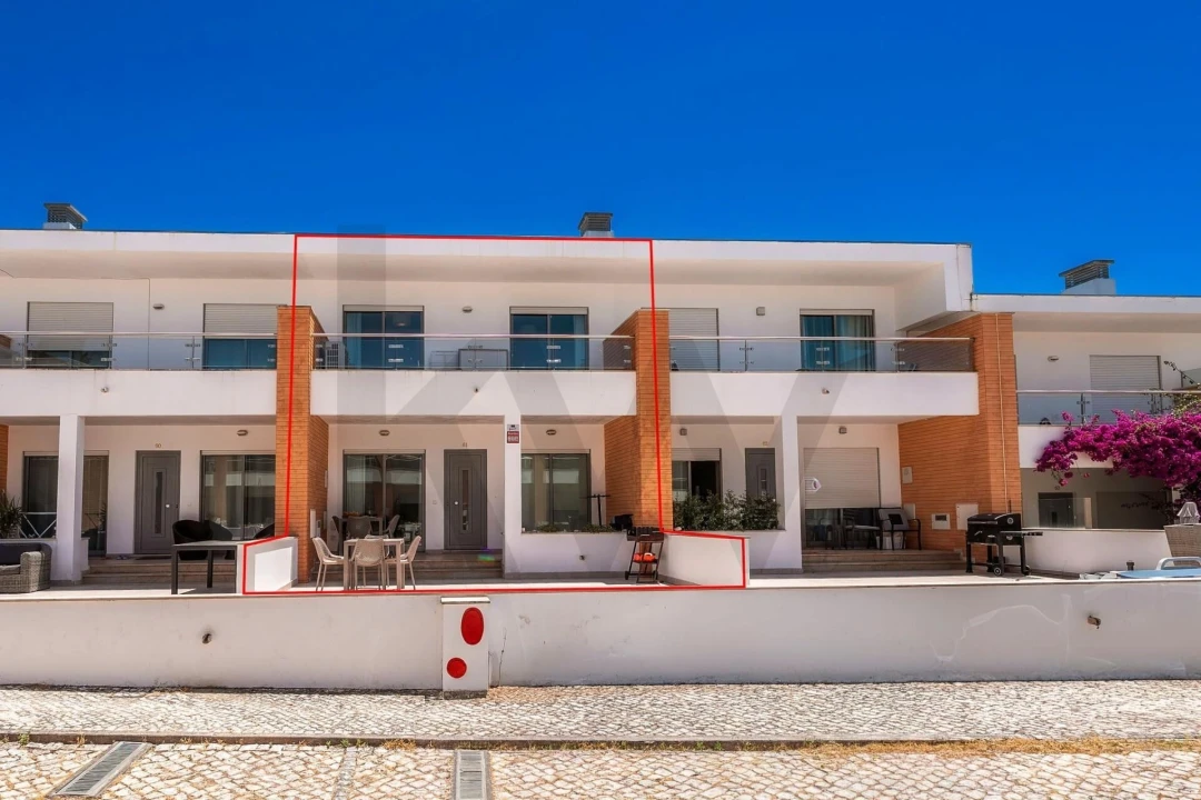 Moradia T2 para Venda em Albufeira e Olhos de Água Foto 3