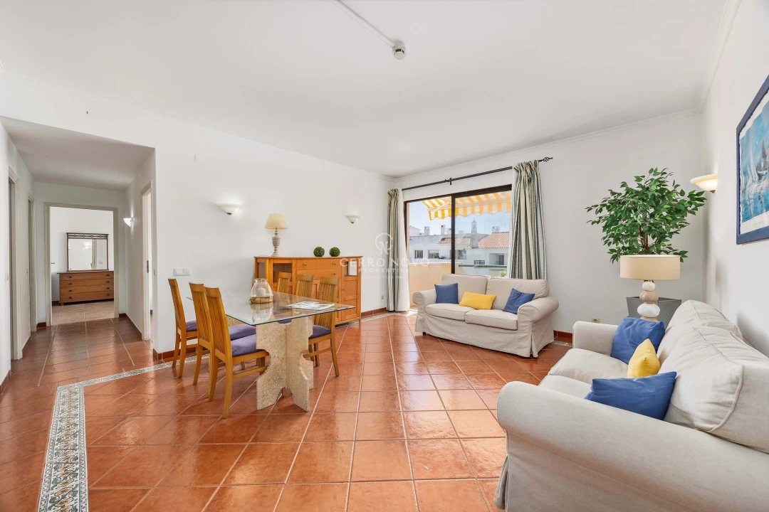 Apartamento T2 para Venda em Albufeira e Olhos de Água Foto 2