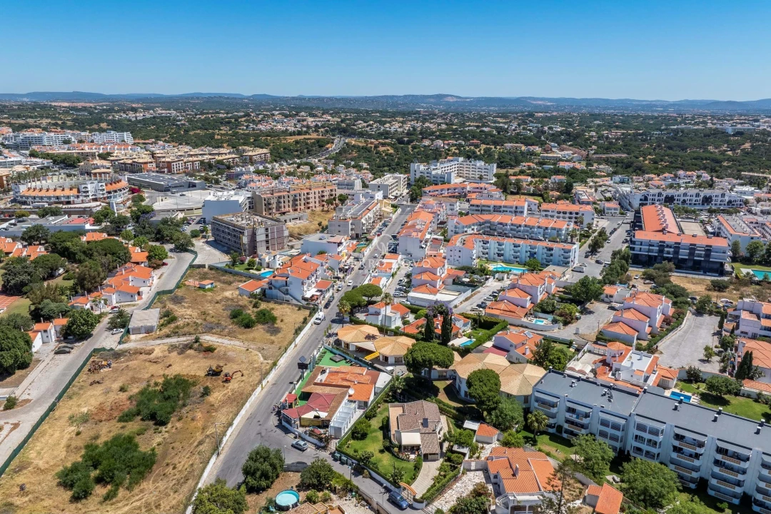 Apartamento T2 para Venda em Albufeira e Olhos de Água Foto 14