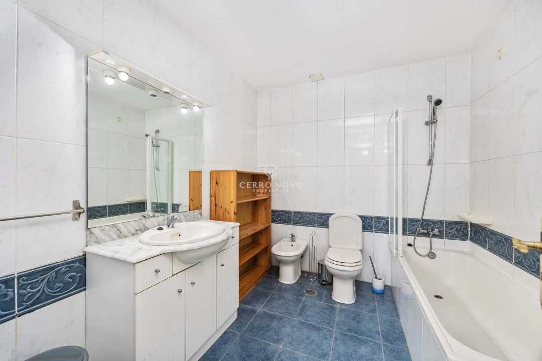 Apartamento T2 para Venda em Albufeira e Olhos de Água Foto 8