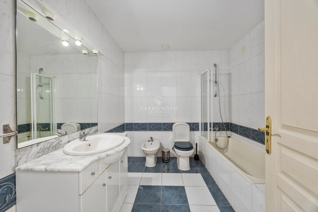 Apartamento T2 para Venda em Albufeira e Olhos de Água Foto 6