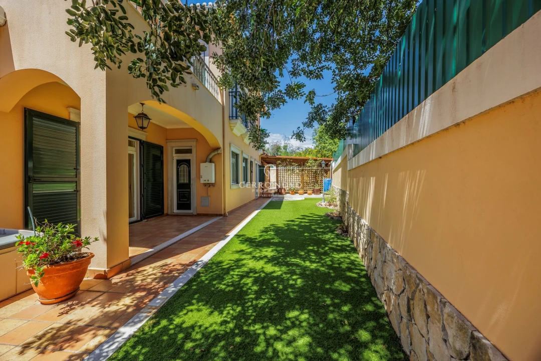 Moradia T4 para Venda em Boliqueime Foto 19
